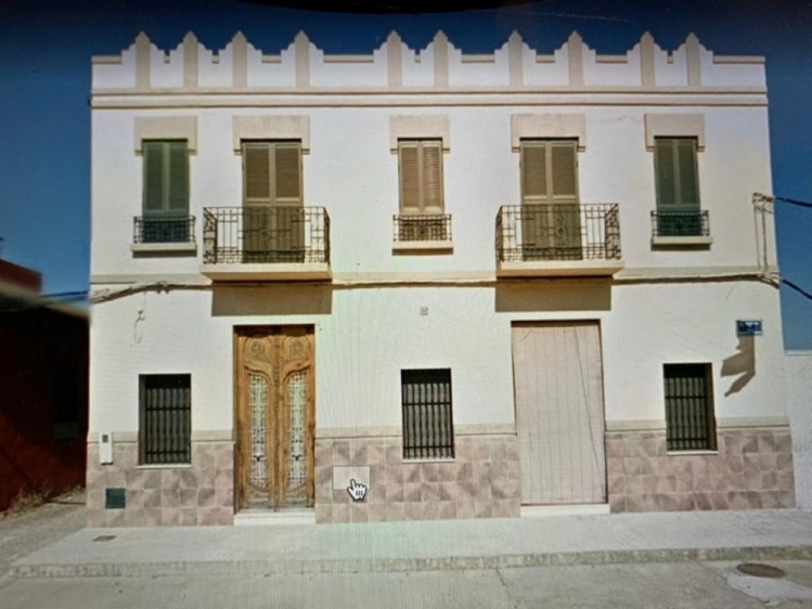 Espectacular casa ubicada en Jesús Morante Borras