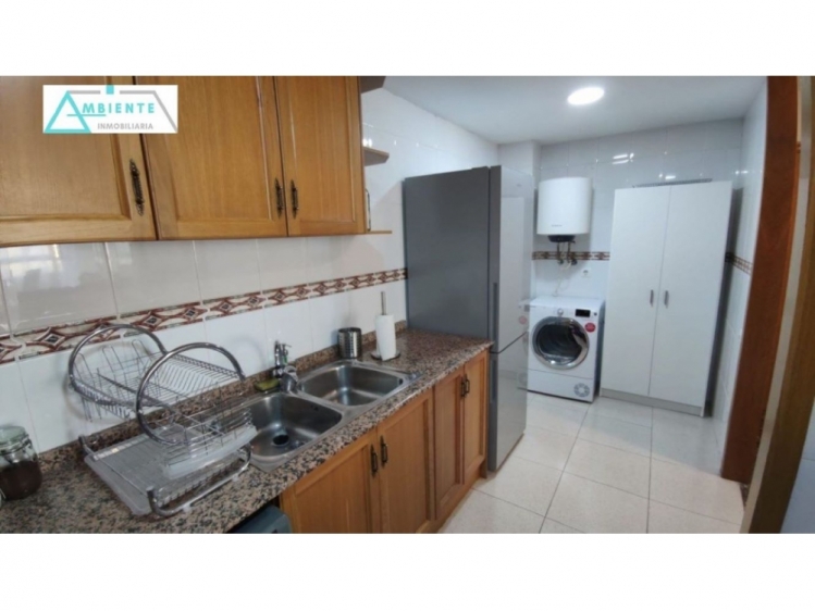   PISO SEMINUEVO AMUEBLADO EN RUZAFA 